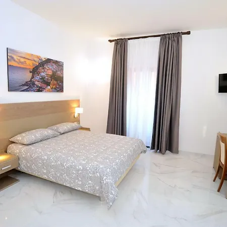 Dipino Bed and breakfast